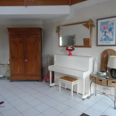 Oda ve Kahvaltı Cafecouet'breizh 3*